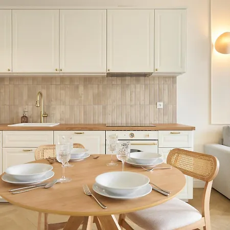 Wood Apartamenty Trojmiejskie *